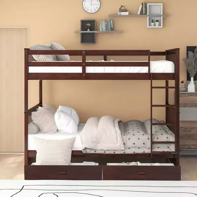 Letto a castello matrimoniale in legno massello con scaletta, 2 cassetti e sponda di protezione – Espresso/Grigio/Noce/Bianco, 2 posti letto